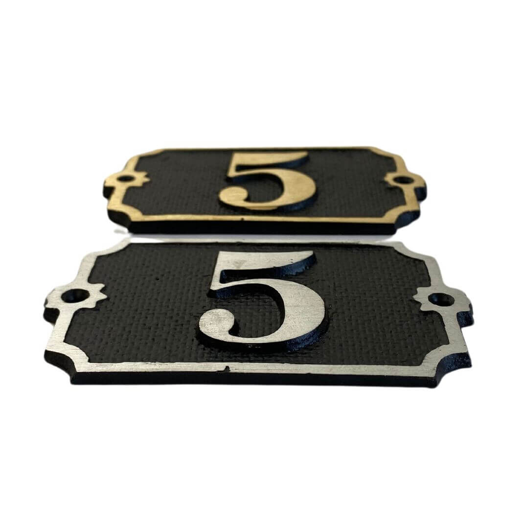 Altbau Türnummerntafel Tafelstil F Art. 21403 - oben Messingguss - unten Aluminiumguss Altbau Türnummerntafel Tafelstil F Art. 21403 - oben Messingguss - unten Aluminiumguss