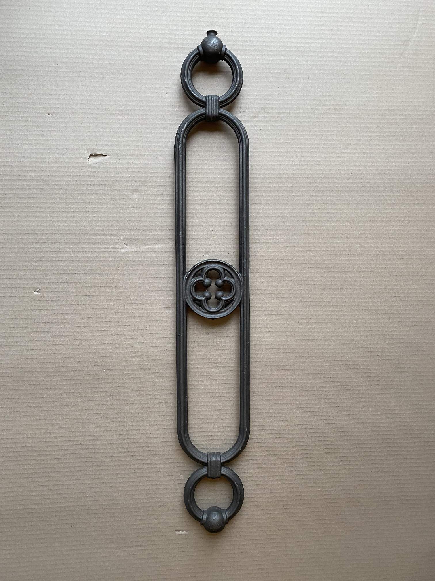 historisches-gelaenderelement-m517xv-9 Historisches Geländerelement M517XV-9 aus Gusseisen