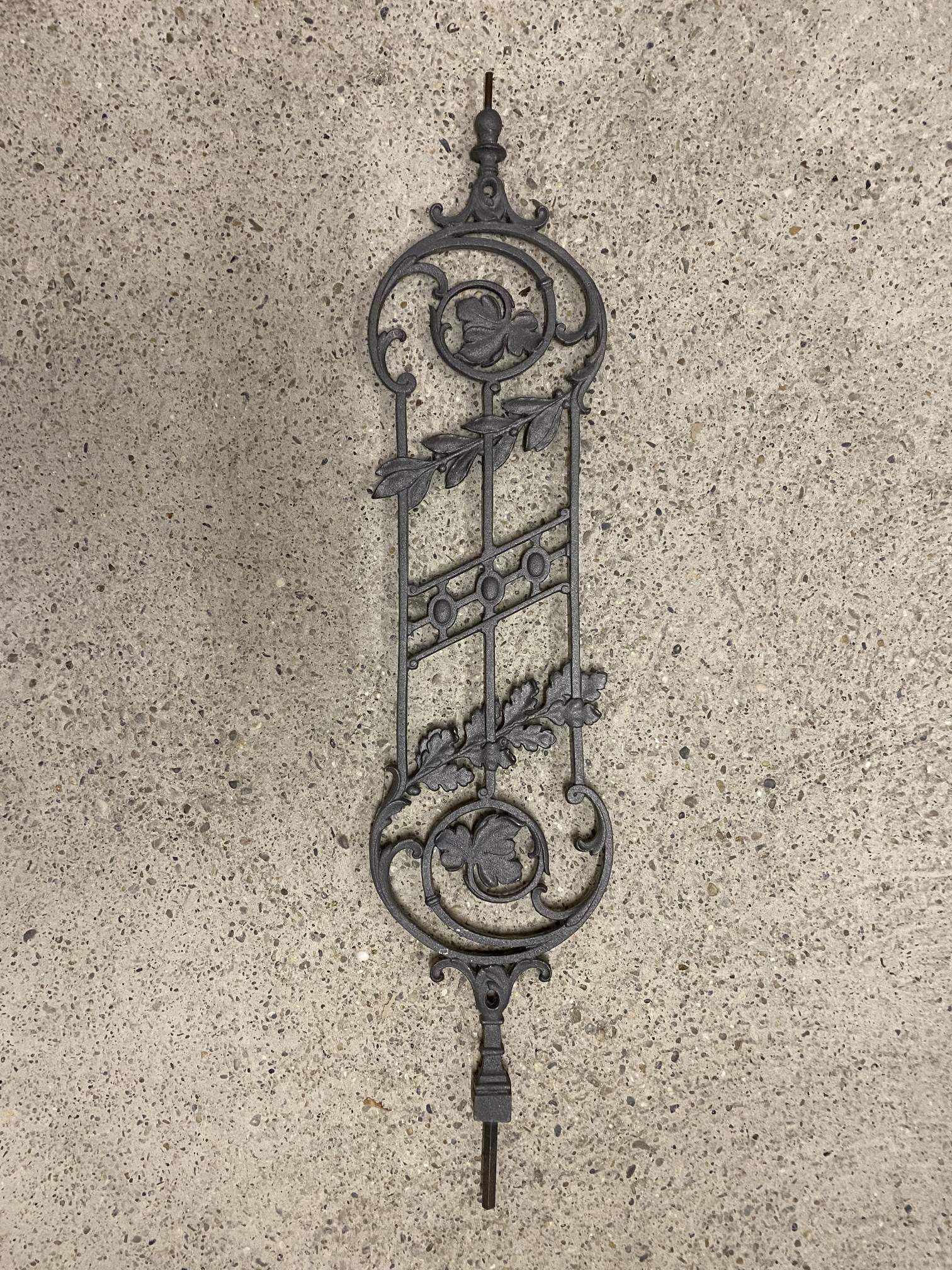 Stiegenhaugeländer 33v aus Gusseisen