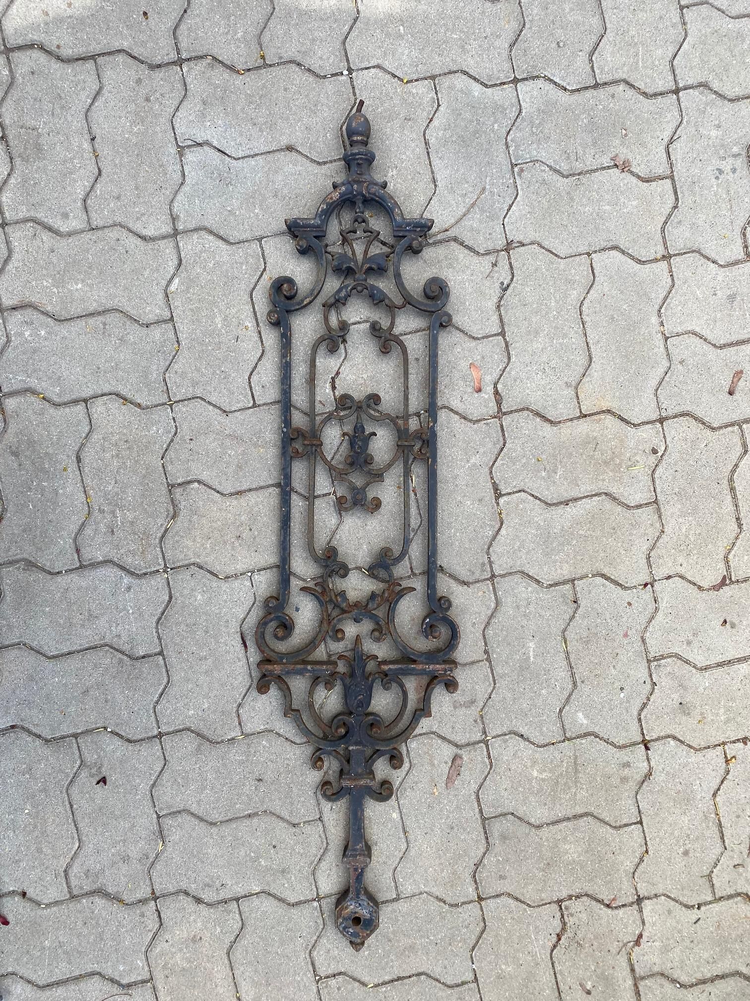 gusseisen-gelaenderelement-gelaenderteil-cp1s historisches Geländerelement CP-1S aus Gusseisen - Altbestand