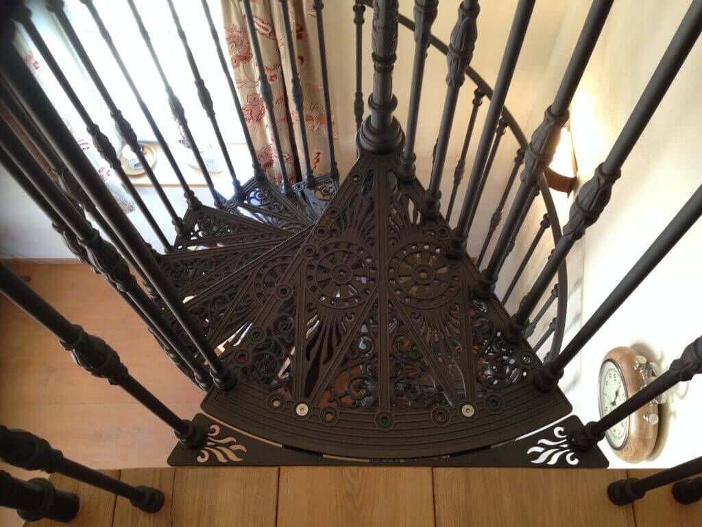 historische Wendeltreppe aus Gusseisen historische Wendeltreppe aus Gusseisen