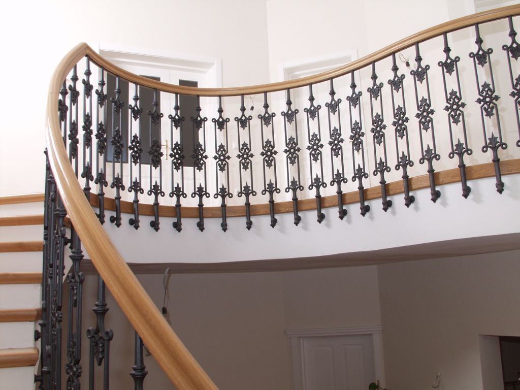 Historisches Stiegengelaender aus Gusseisen Historisches Stiegengelaender aus Gusseisen