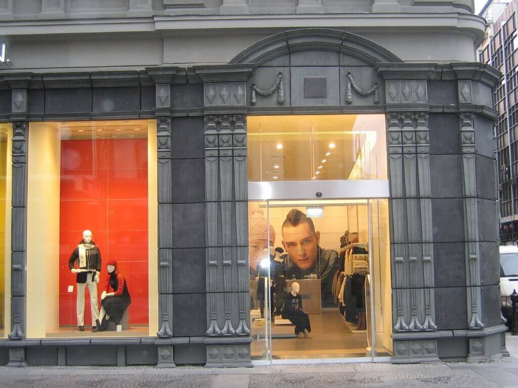 benetton_fassade_aluminiumguss_drab_15