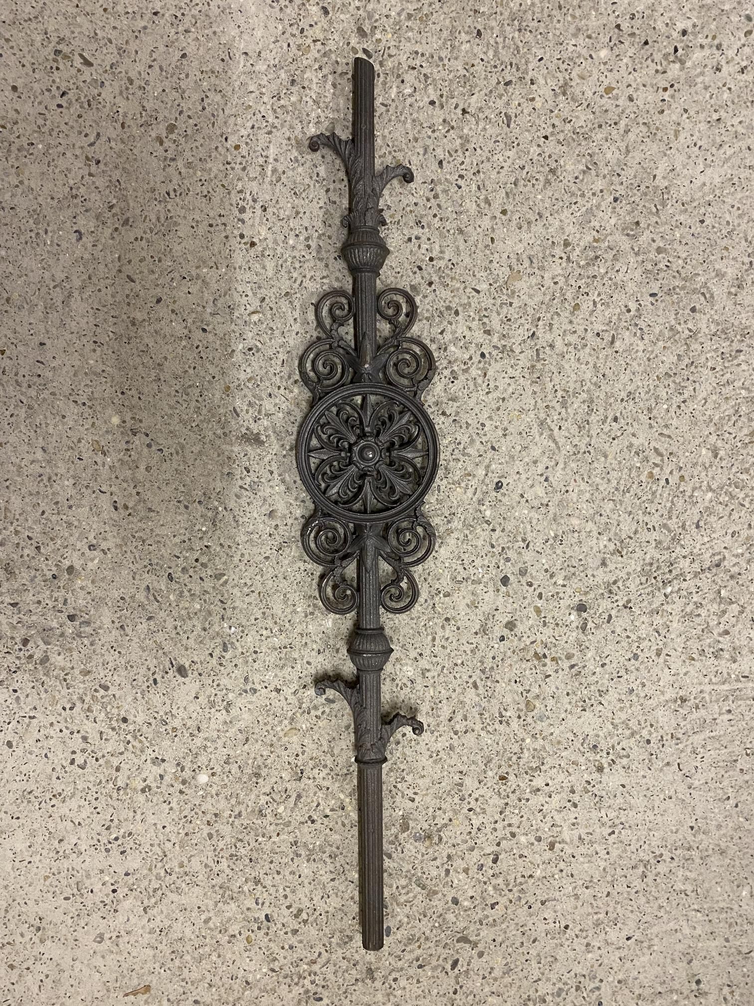 gelaender-7v-sach-2 klassisches Geländerteil 7v-sach aus Gusseisen