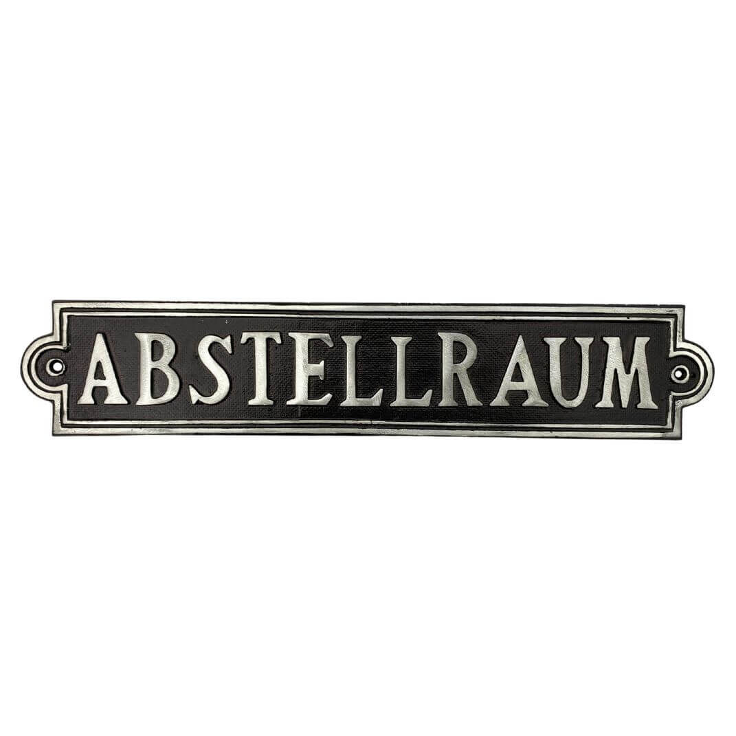 klassisches Hinweisschild Abstellraum aus Aluminiumguss - Altbau bzw. Jahrhundertwende