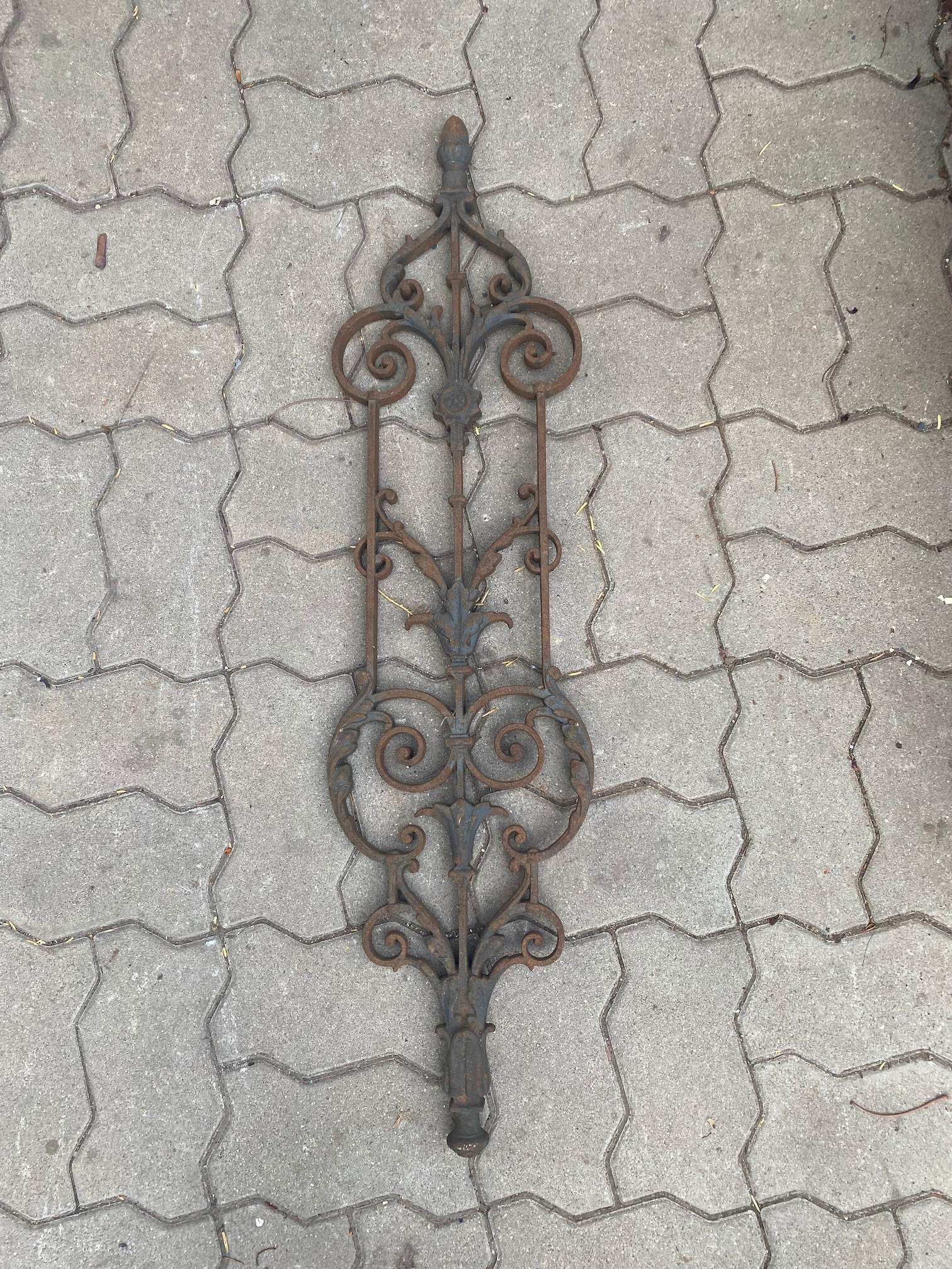 gelaender-altbau-gusseisen-cp19v historisches Gusseisengeländer CP-19V