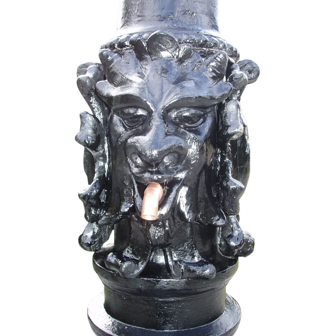 Auslass des Brunnen Spittelberg mit Kupferrohr