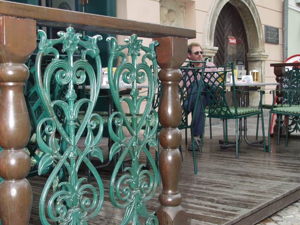 bieradies-gelaenderelemente-schanigarten-historisch-drab-1