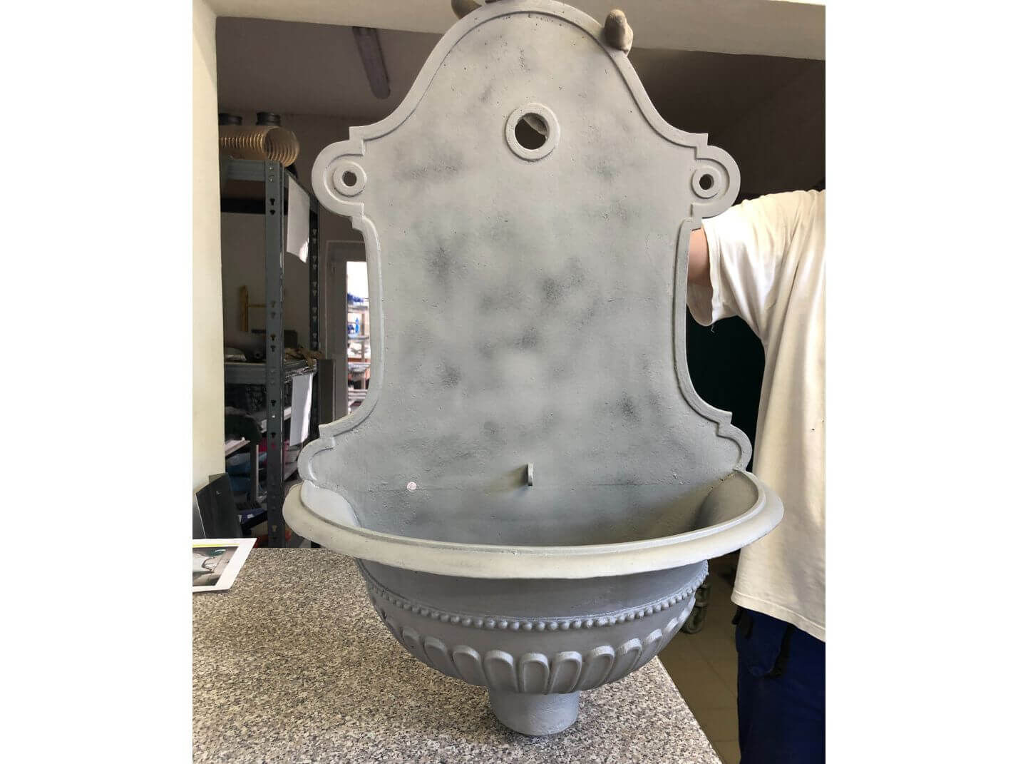 sandgestrahlte Bassena sandgestrahlte Bassena