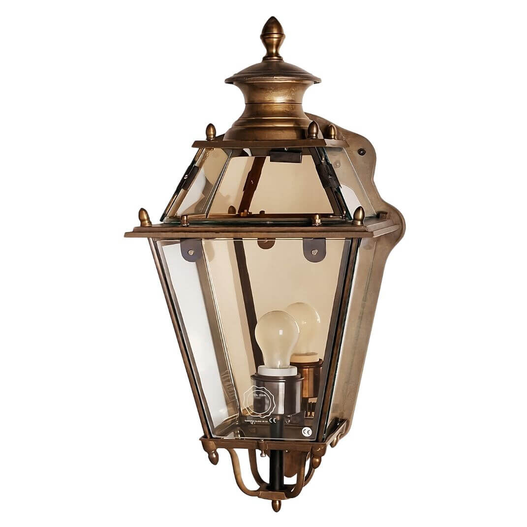 Wandlaterne Zwettl aus Messingguss Wandlaterne Zwettl aus Messingguss