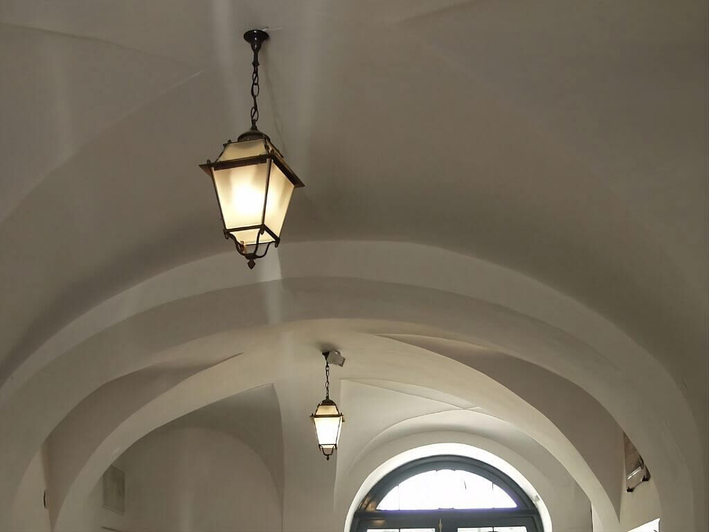 Messing-Haengeleuchten fuer den Deutschen Orden Messing-Haengeleuchten fuer den Deutschen Orden