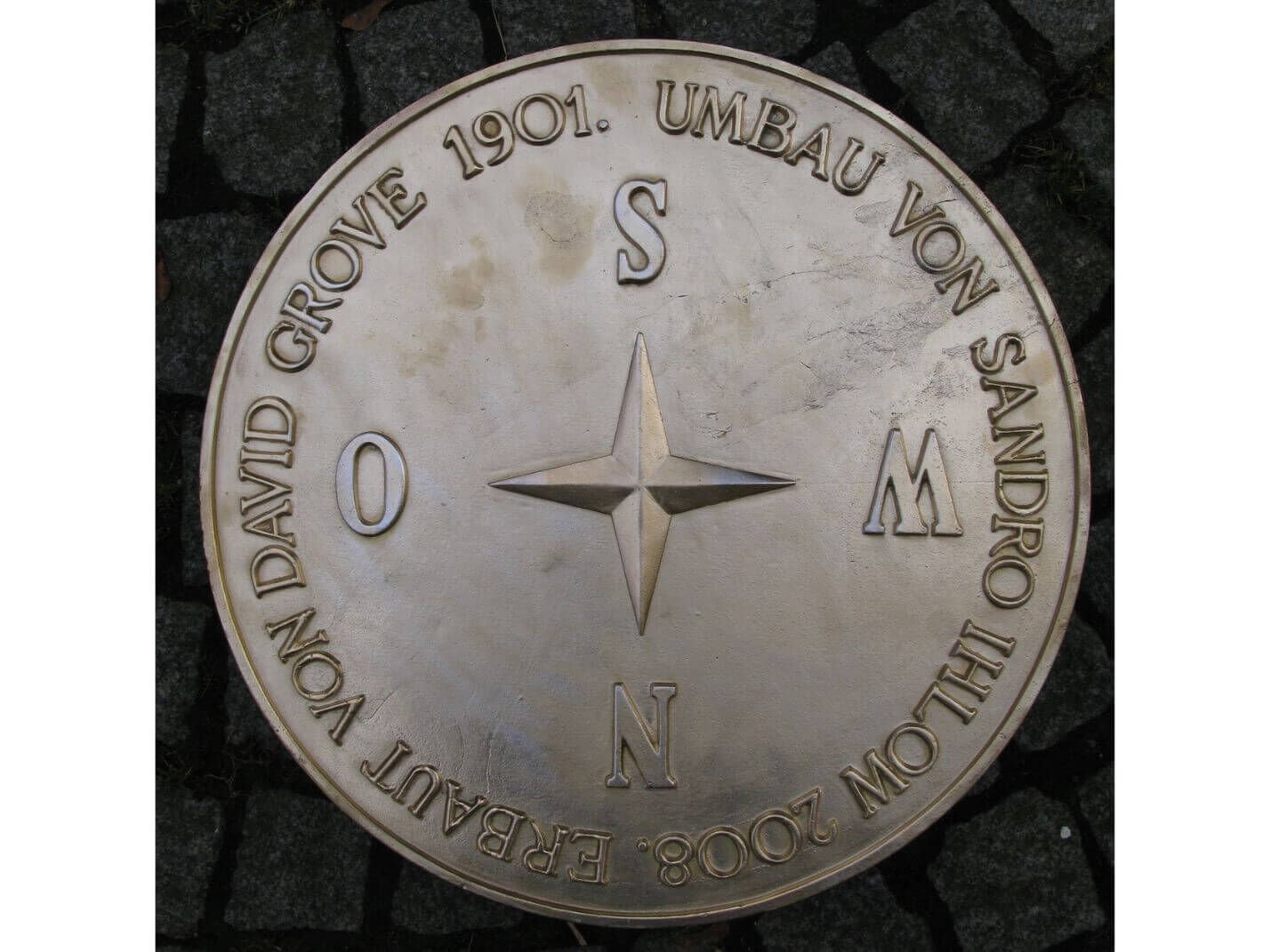 Bodeneinlegeplatte aus Messingguss nach Kundenwunsch Bodeneinlegeplatte aus Messingguss nach Kundenwunsch