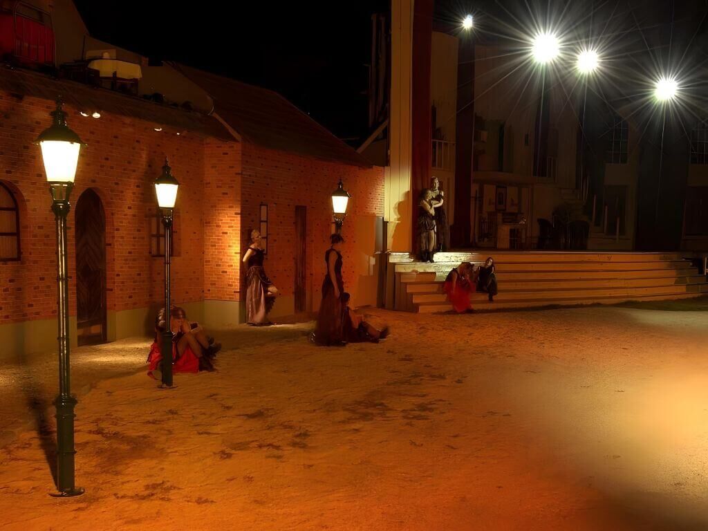 Nostalgische Standlaternen fuer die Felsenbuehne Staatz Nostalgische Standlaternen fuer die Felsenbuehne Staatz