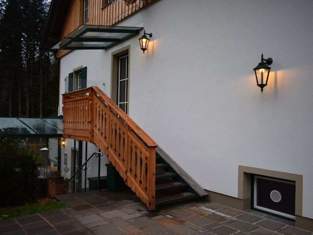 waldruhe-pension-standlaternen-moosgruen-drab-13