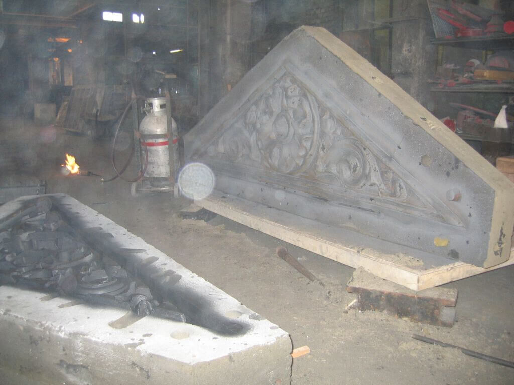 Gussmodell der Verzierungen der Dachkonstruktion des Frankfurter Hauptbahnhofs Gussmodell der Verzierungen der Dachkonstruktion des Frankfurter Hauptbahnhofs