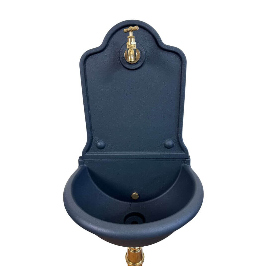 Bassena aus Gusseisen in Anthrazitgrau-Eisenglimmer Bassena aus Gusseisen in Anthrazitgrau-Eisenglimmer