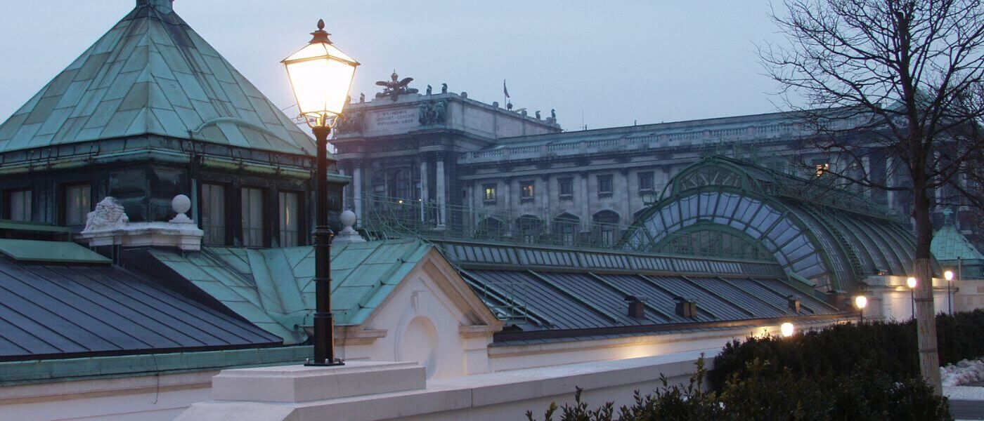 Klassische Altstadtlaterne für die Albertina