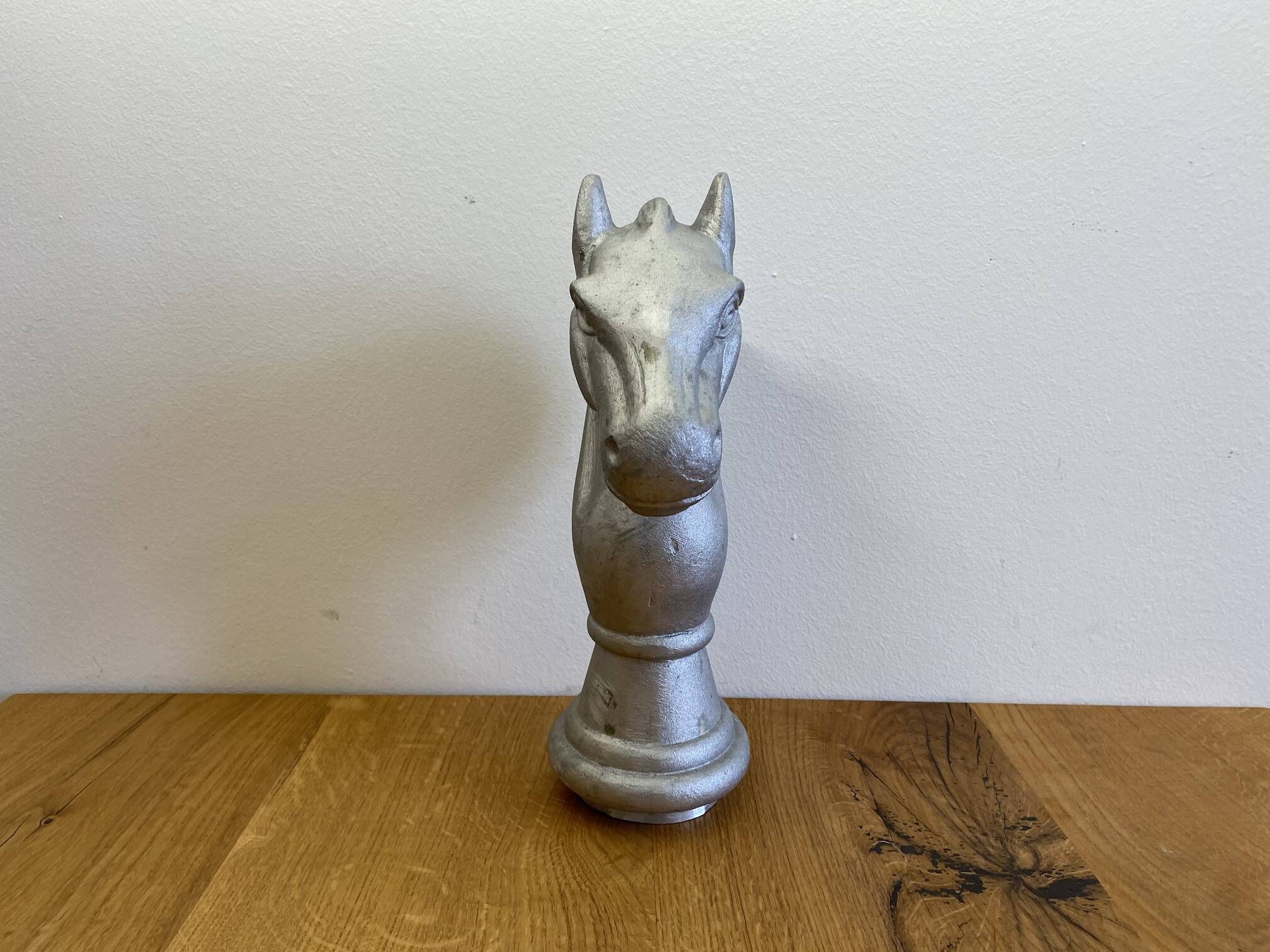 pferdekopf-zierteil-aluminiumguss-6 Frontansicht Pferdekopf aus Aluminiumguss