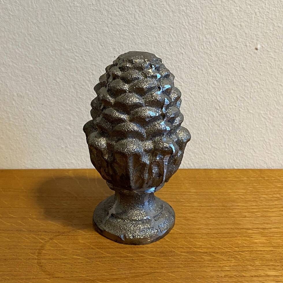 pinienzapfen-wien2-gusseisen-3 Zierspitz - Pinienzapfen Wien 2 aus Gusseisen