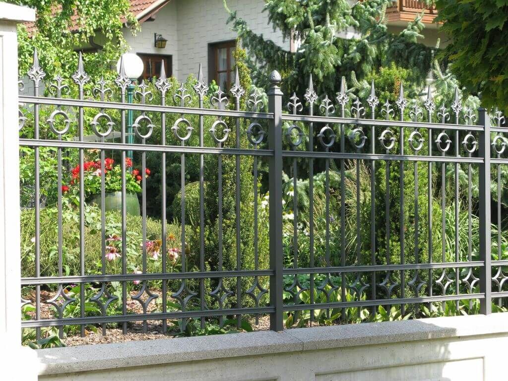 zaun-aluminiumguss-anthrazitgrau-eisenglimmer-1
