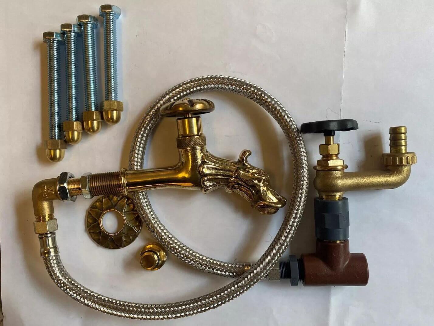 Verrohrungskit mit Messingwasserhahn Verrohrungskit mit Messingwasserhahn