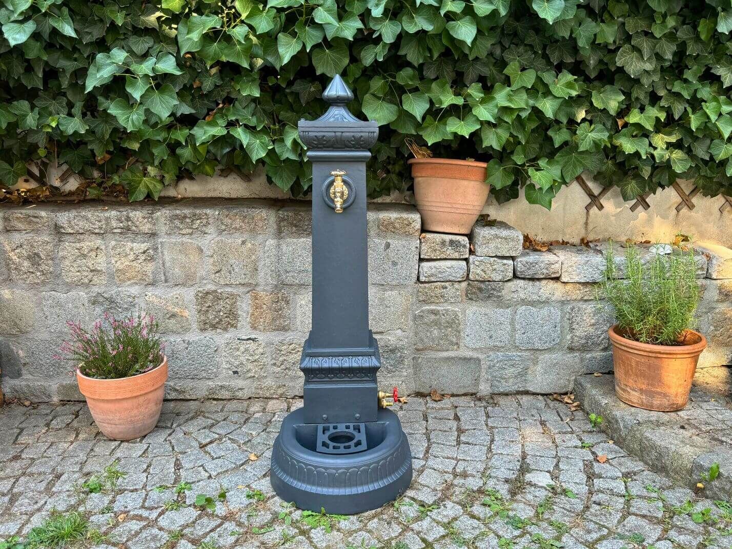 Nostalgie Gartenbrunnen Hohenberg Gross aus Gusseisen Nostalgie Gartenbrunnen Hohenberg Gross aus Gusseisen