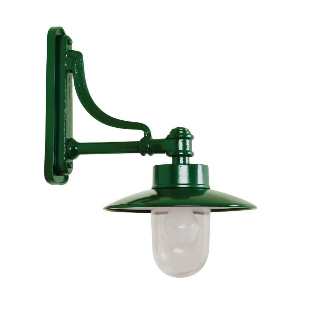 Wand-Schirmleuchte Meran I (2128h/h60) in RAL 6005 Moosgrün Wand-Schirmleuchte Meran I (2128h/h60) in RAL 6005 Moosgrün