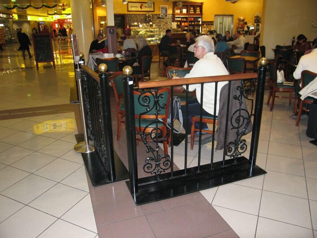 bewegliche-absperrgeländer-begrenzungsgitter-juliusmeinl-drab-1 bewegliche-absperrgelnder-begrenzungsgitter-juliusmeinl-drab-1