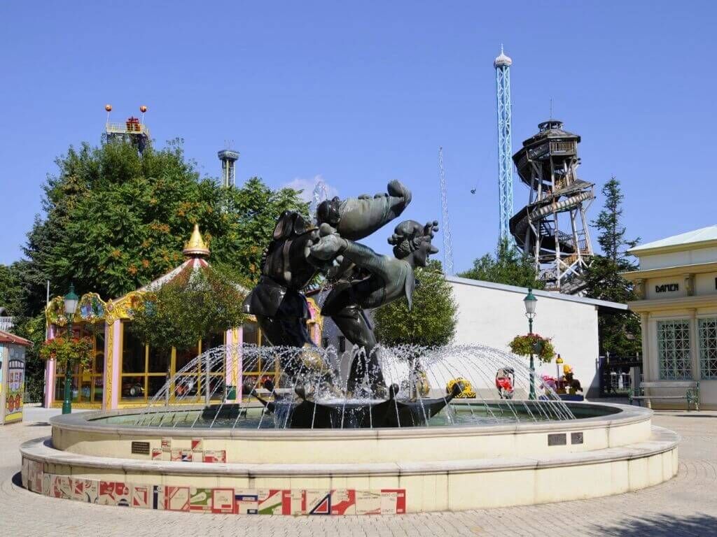 wurstelbrunnen-skulptur-bronzeguss-prater-wurstelprater-drab-340