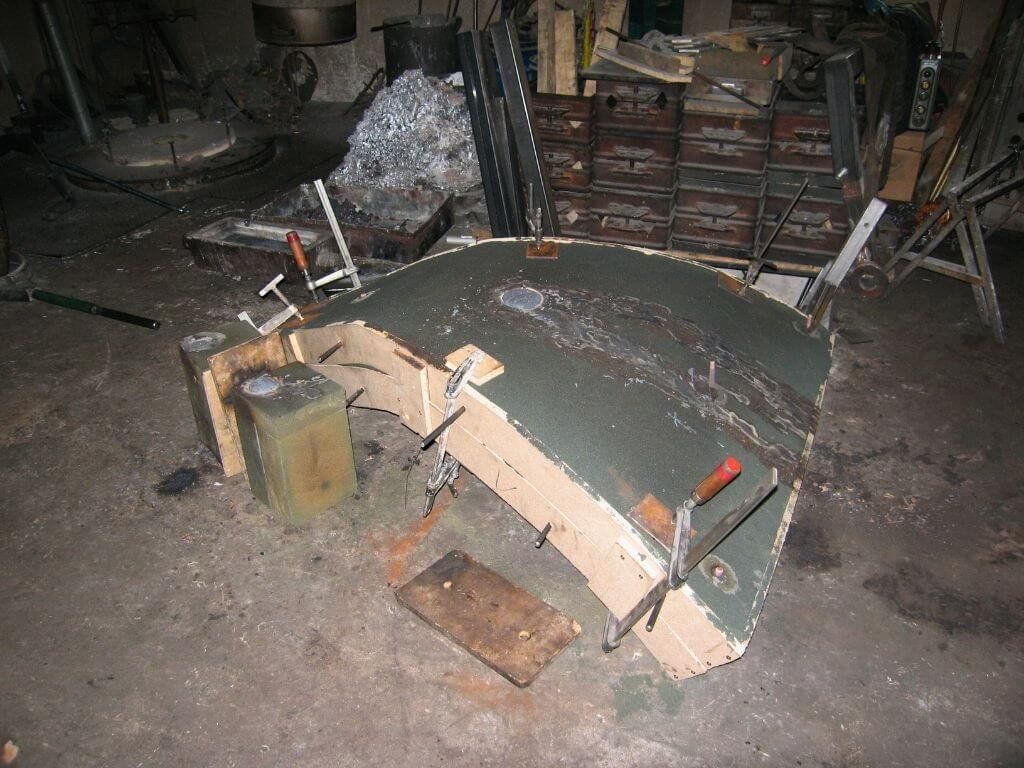 wurstelbrunnen-skulptur-bronzeguss-formkasten-sockel-prater-wurstelprater-drab-3