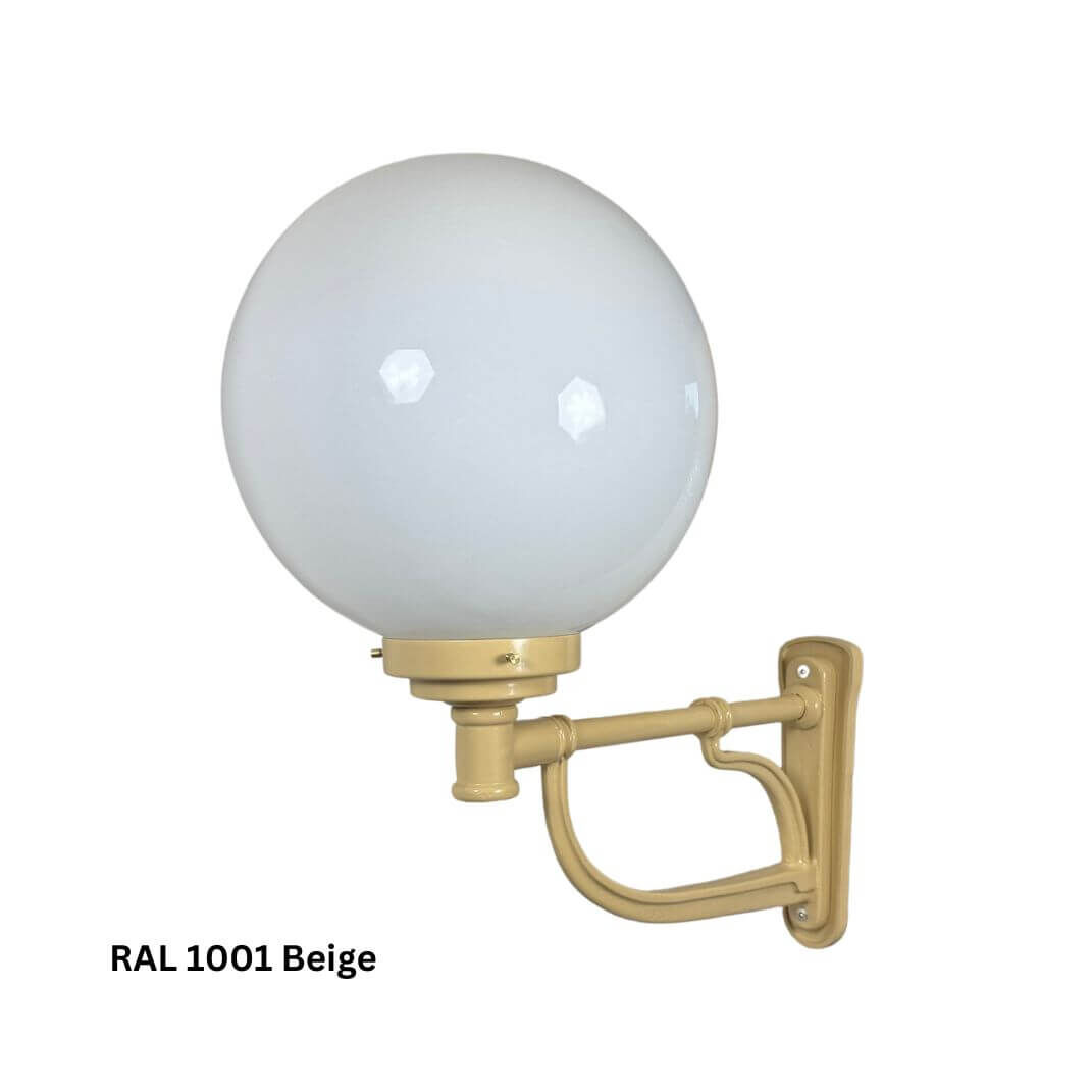 Kugel-Wandleuchte Meran 3 stehend "groß" in RAL 1001 Beige Kugel-Wandleuchte Meran 3 stehend "groß" in RAL 1001 Beige