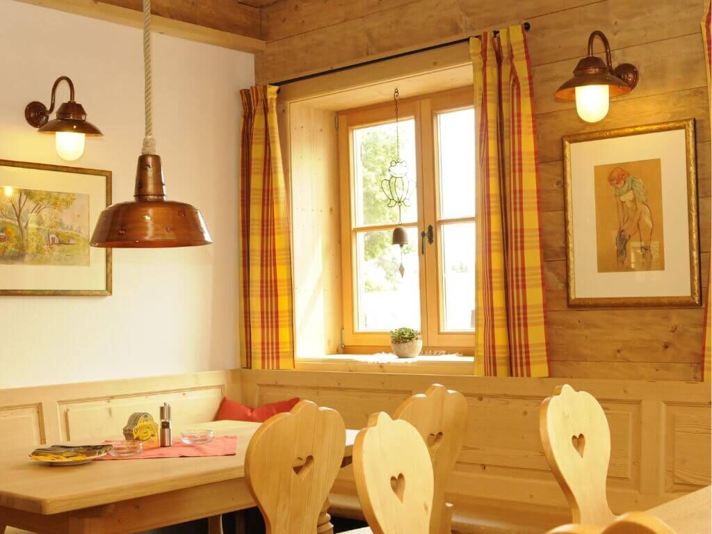 rustikale-schirmleuchten-drab-kaminstubn-92