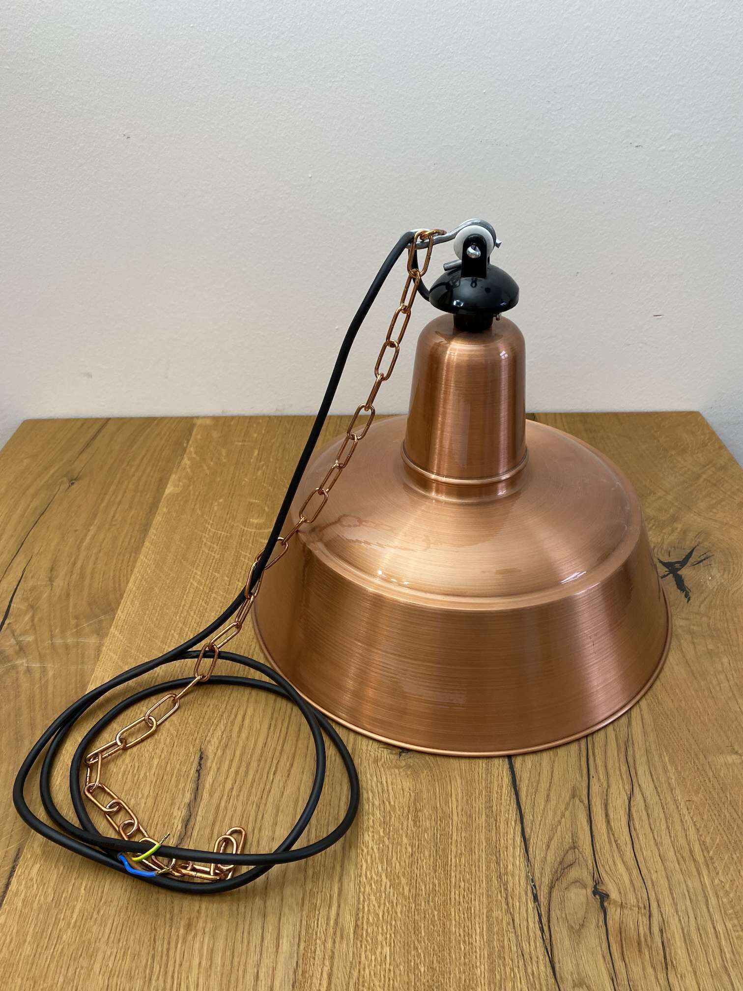 haengeleuchte-kupferfabrikleuchte-sievering-3 Hängeleuchte Sievering aus Kupfer im Industriestil