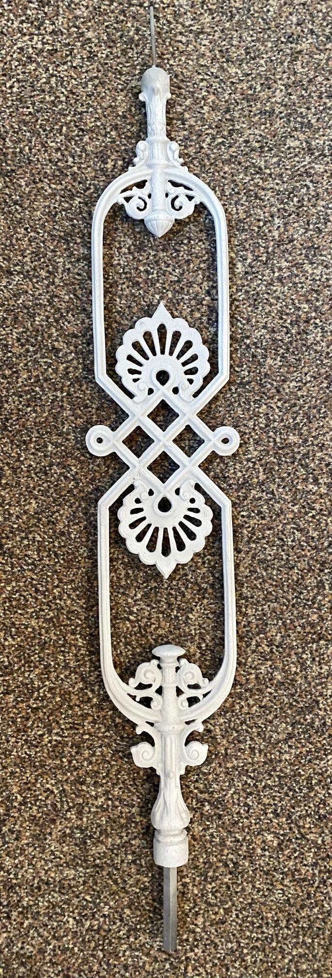 gelaenderelement-stiegenhaus-zinshaus-alu-1 Geländerelement | Aluminiumguss | Vertikal