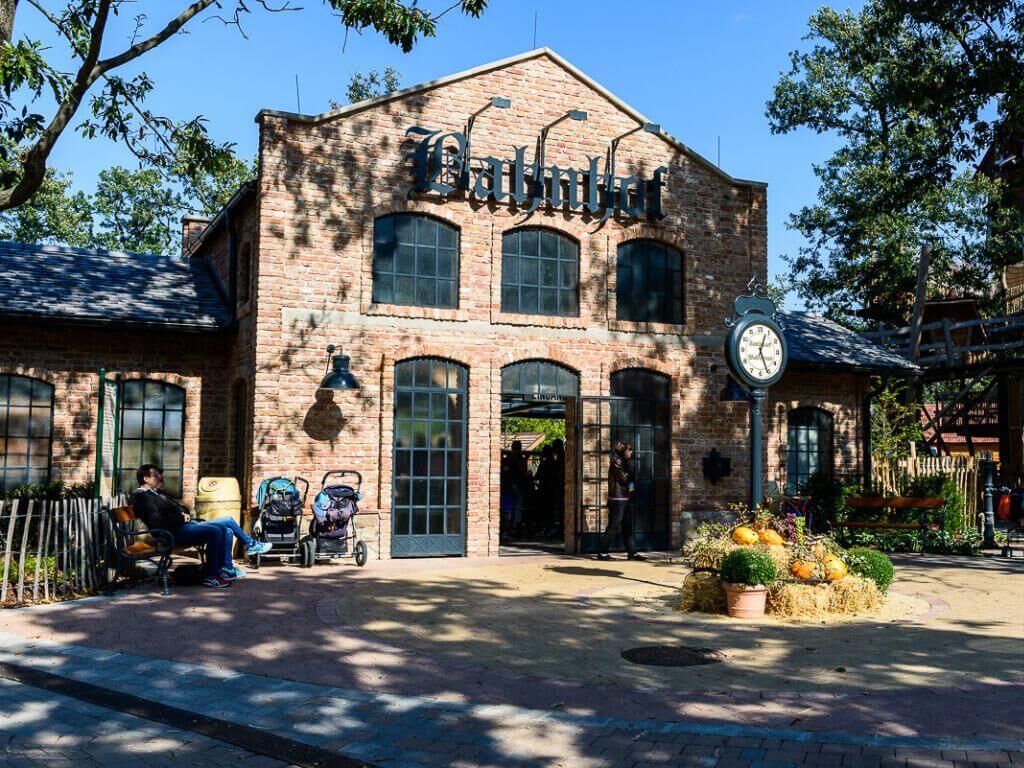 bahnhof_uhr_gusseisen