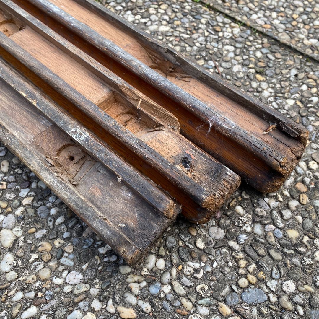 Alter Handlauf aus Holz - 3 teilig Alter Handlauf aus Holz - 3 teilig