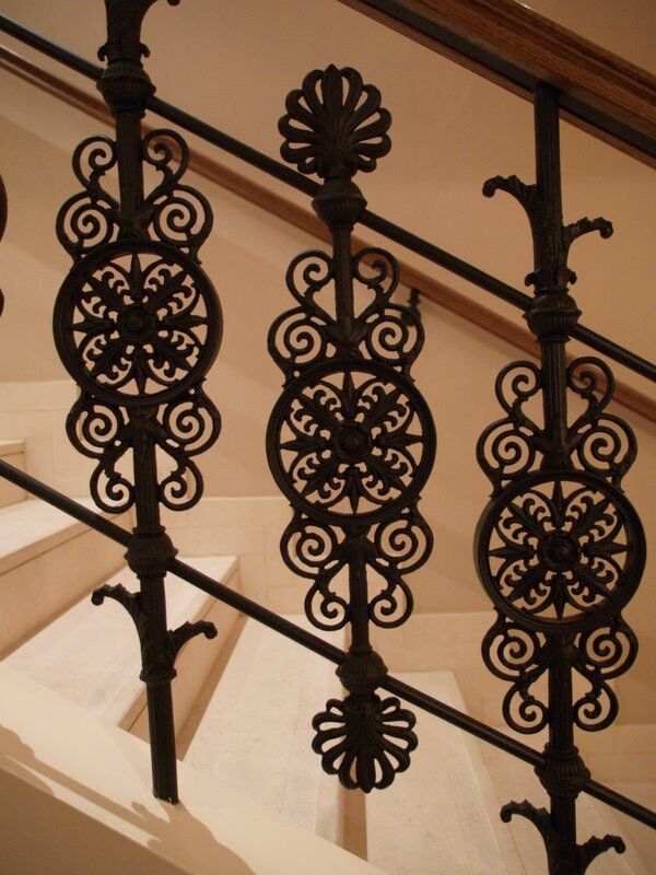 gusseisen-gelaender-sacher-hotel-2 Beispielfoto der Ziergitter im Hotel Sacher