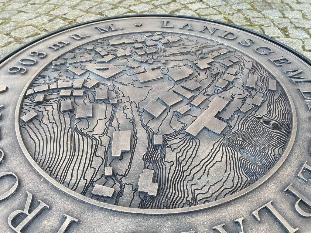 Individuelle Messingguss Schachtabdeckung für die Gemeinde Trogen Individuelle Messingguss Schachtabdeckung für die Gemeinde Trogen