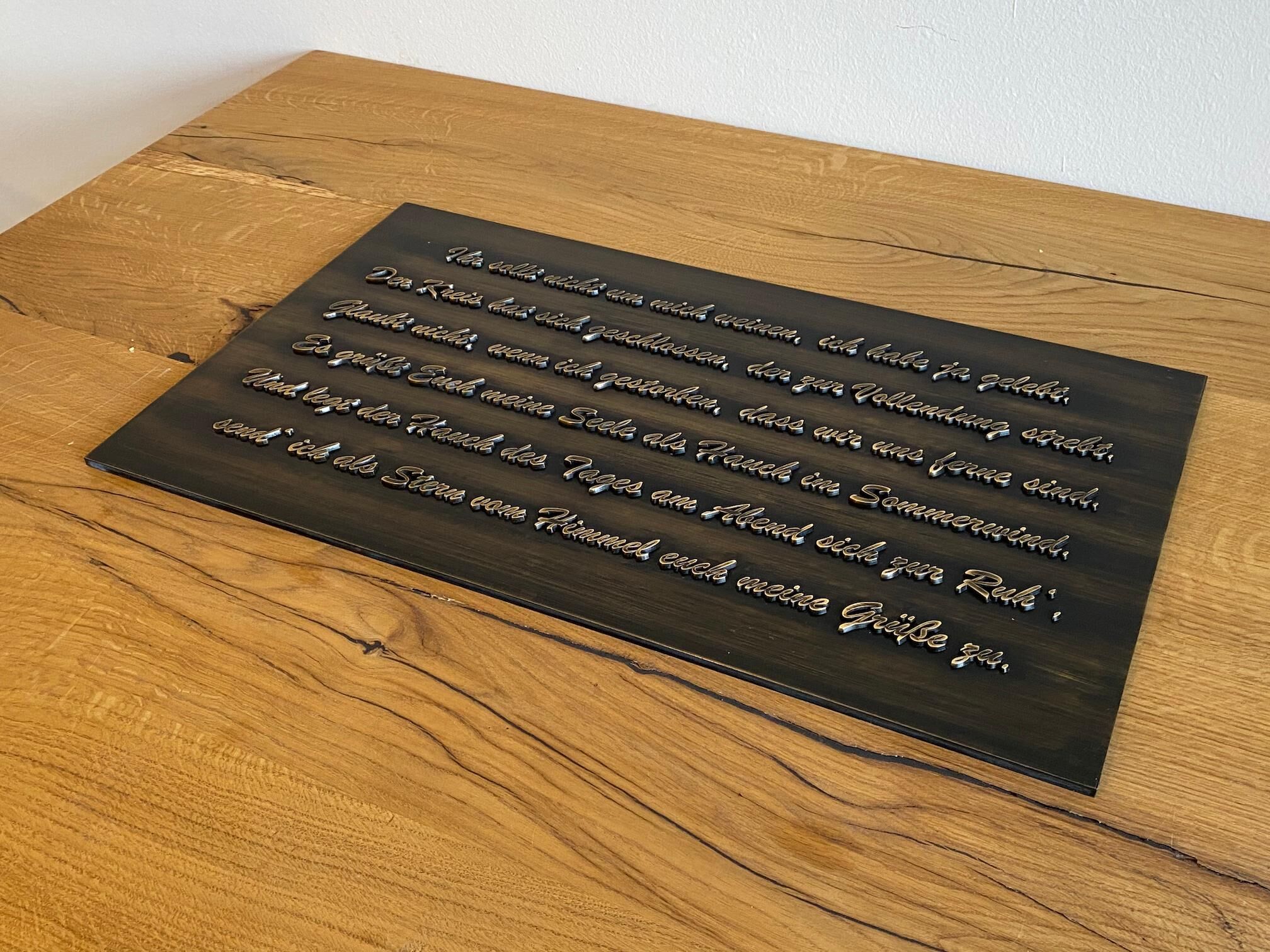 Gedenktafel aus Messing & Bronzeguss - eigener Text/Muster Gedenktafel aus Messing & Bronzeguss - eigener Text/Muster