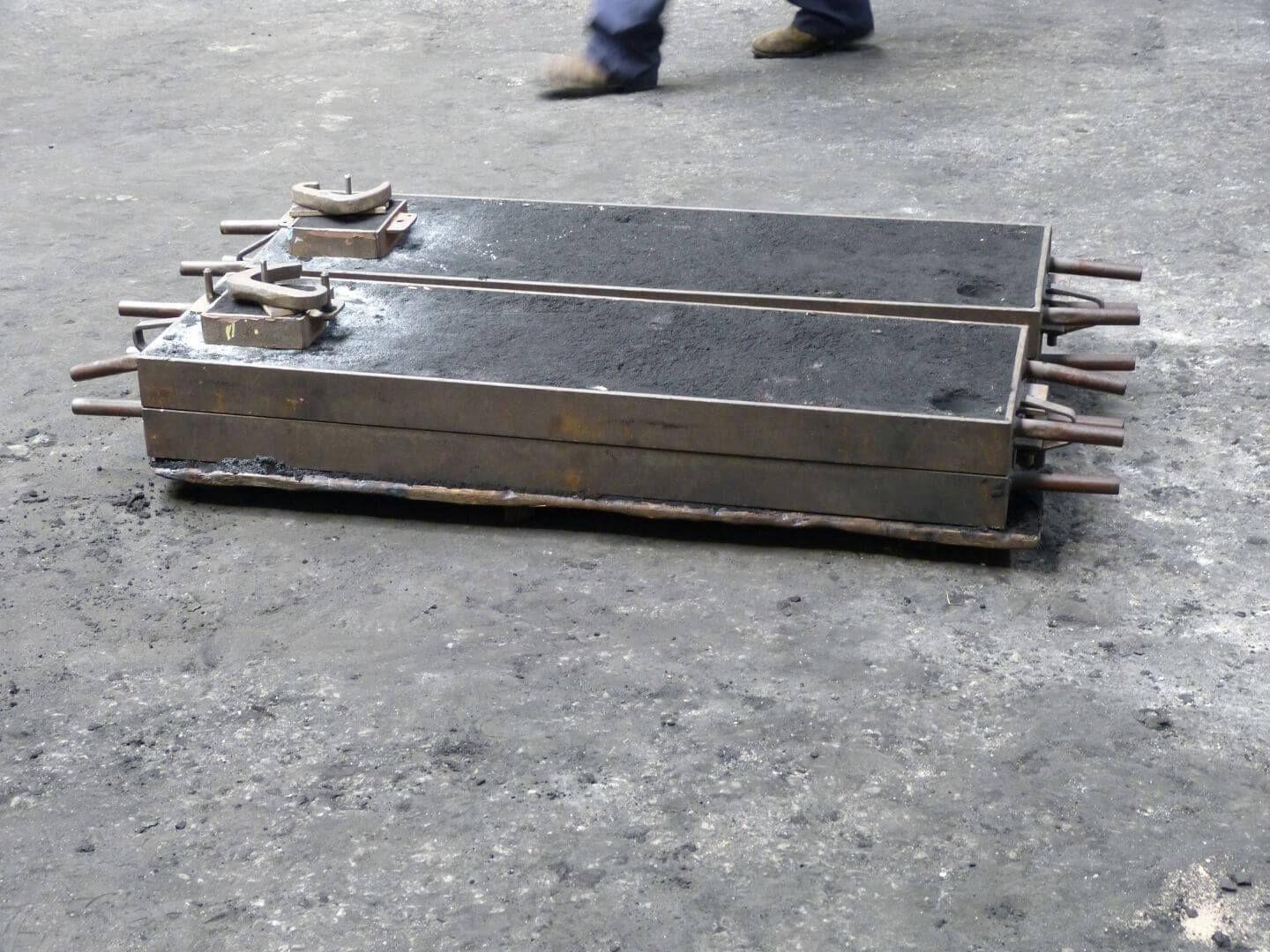 Reproduktion historischer Geländer: geschlossene Formkästen