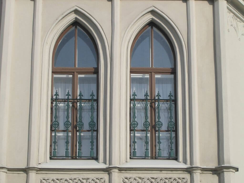 historische Fenstergitter aus Gusseisen