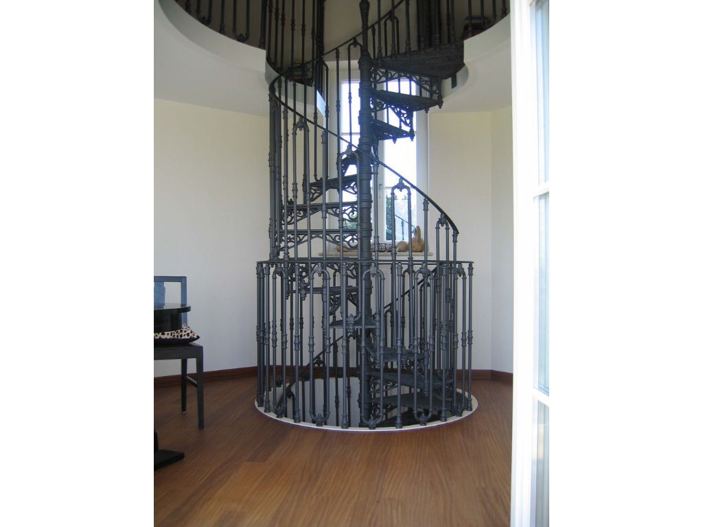 spindeltreppe-wendeltreppe-nostalgisch-gusseisen-7