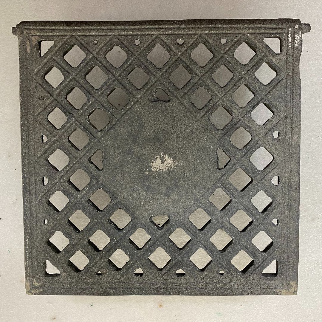 Reproduktion Ihres Bodenablaufs aus Gusseisen Reproduktion Ihres Bodenablaufs aus Gusseisen