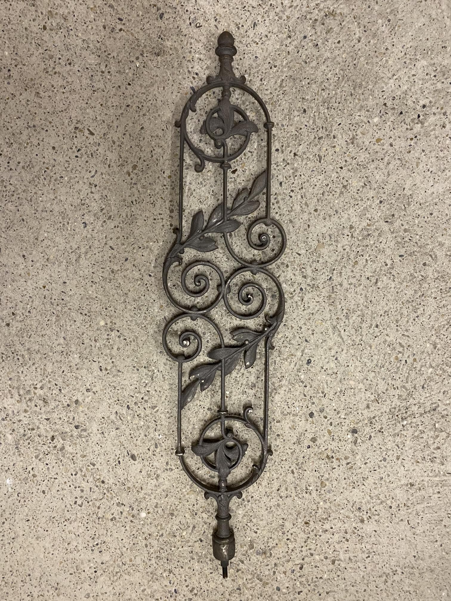 gelaender-gitter-grauguss-8-15672 Geländer aus Gusseisen / Grauguss 8-15672