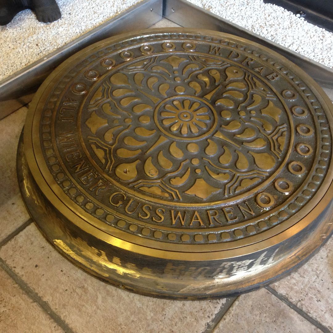 Bronzeguss Schachtabdeckung Art. 19615