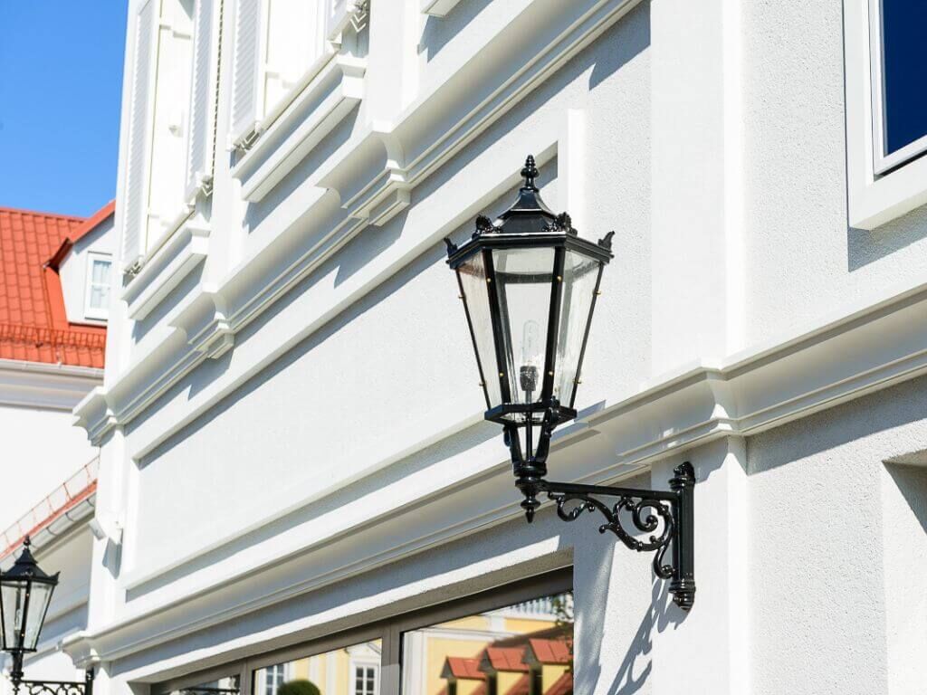 Sechseckige Wandlaterne "Parndorf" in Schwarz Sechseckige Wandlaterne "Parndorf" in Schwarz