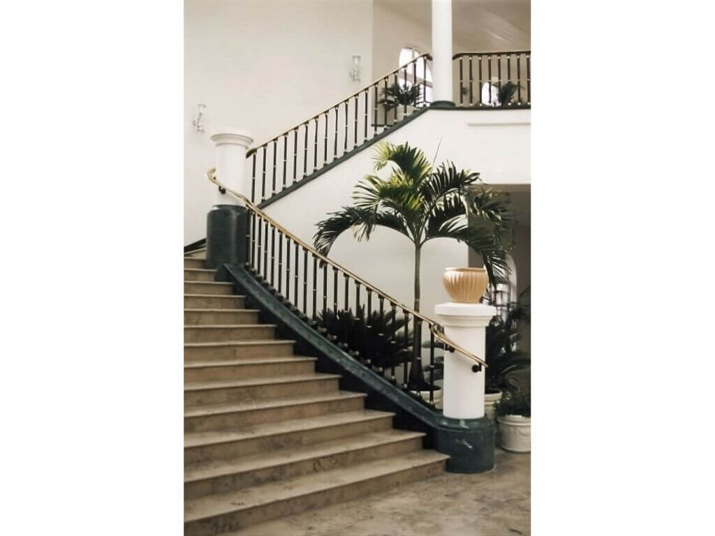 magna_europazentrale_gelaender_drab_05