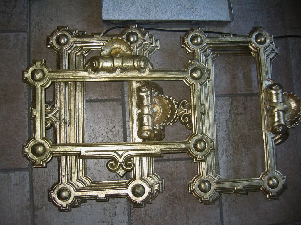 Schilderrahmen fuer das Lipizzanergestuet Piber Schilderrahmen fuer das Lipizzanergestuet Piber