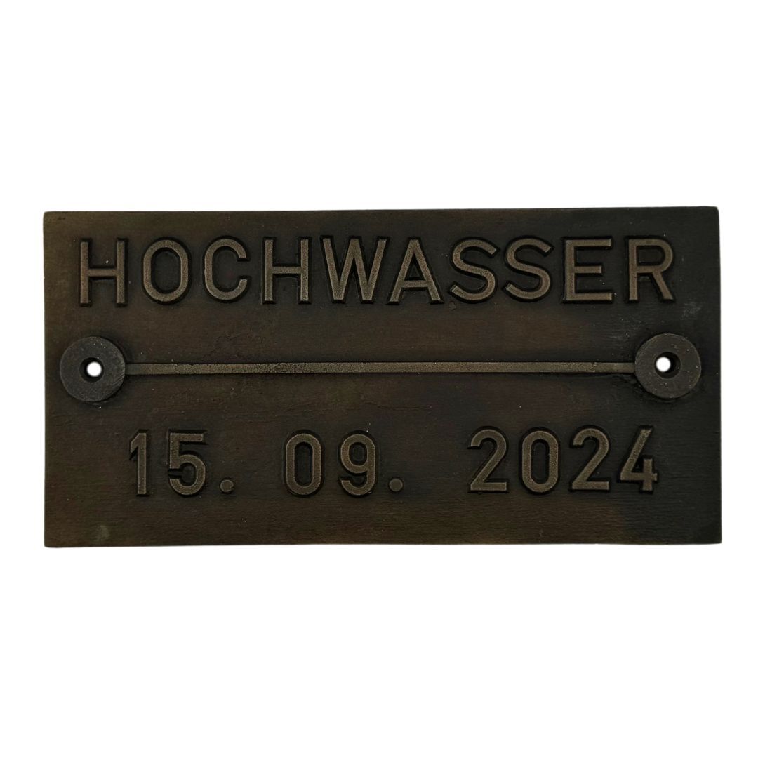 Hinweisschild Hochwasser - Tag, Monat, Jahr - aus Bronzeguss