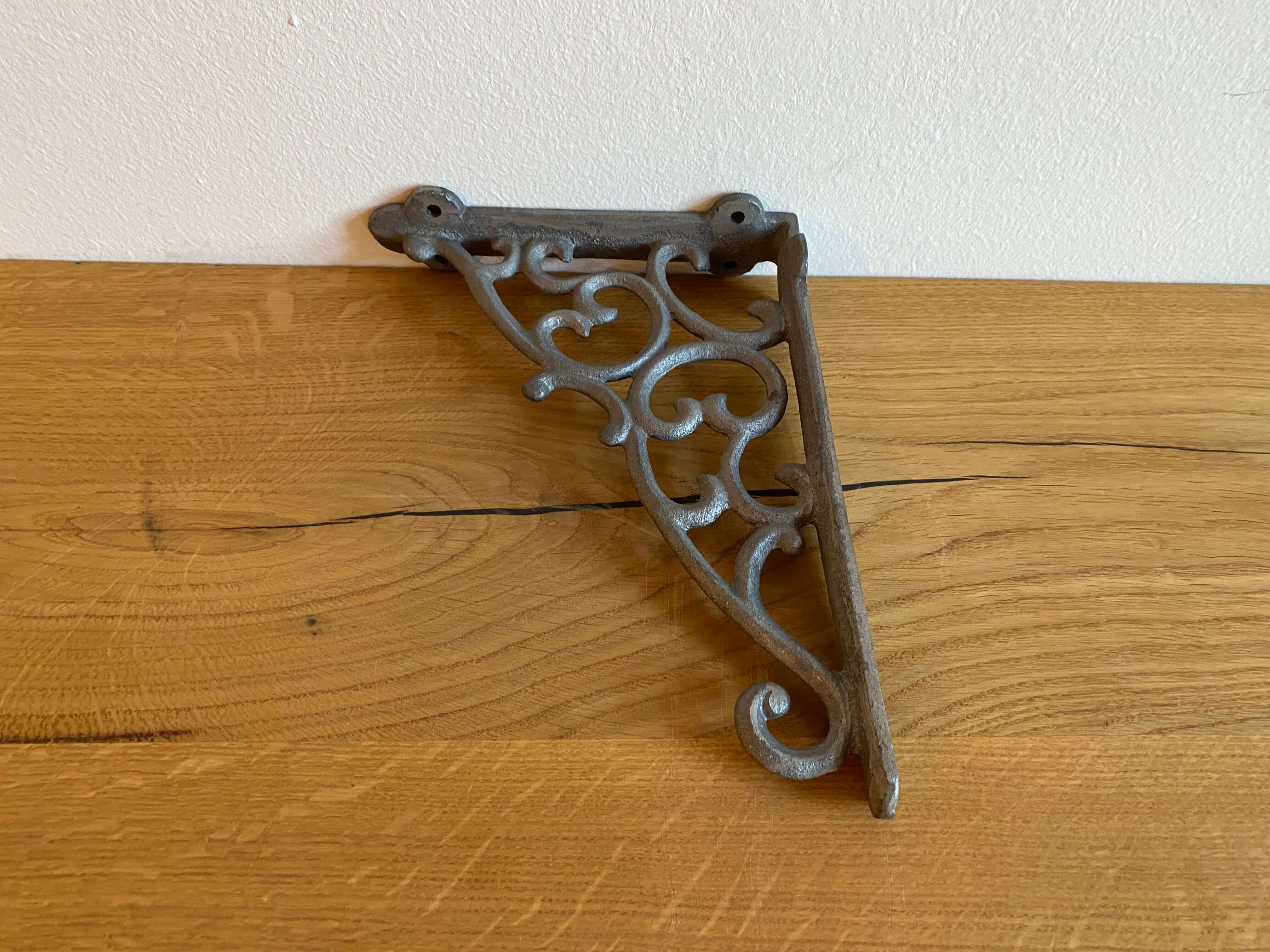 wandhalter-buecherregal-gusseisen-2 Halterung für Bücherboard aus Gusseisen